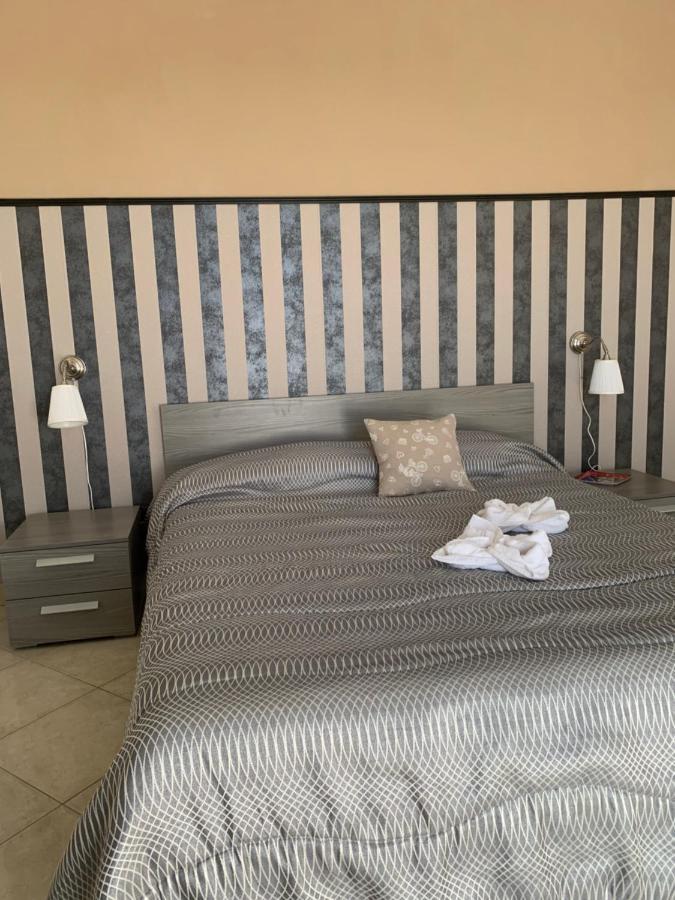Raggio Di Sole Aparthotel ซานเชซาเรโอ ภายนอก รูปภาพ